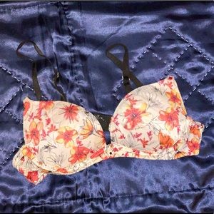 Victoria’s Secret Biofit Push Up 34A